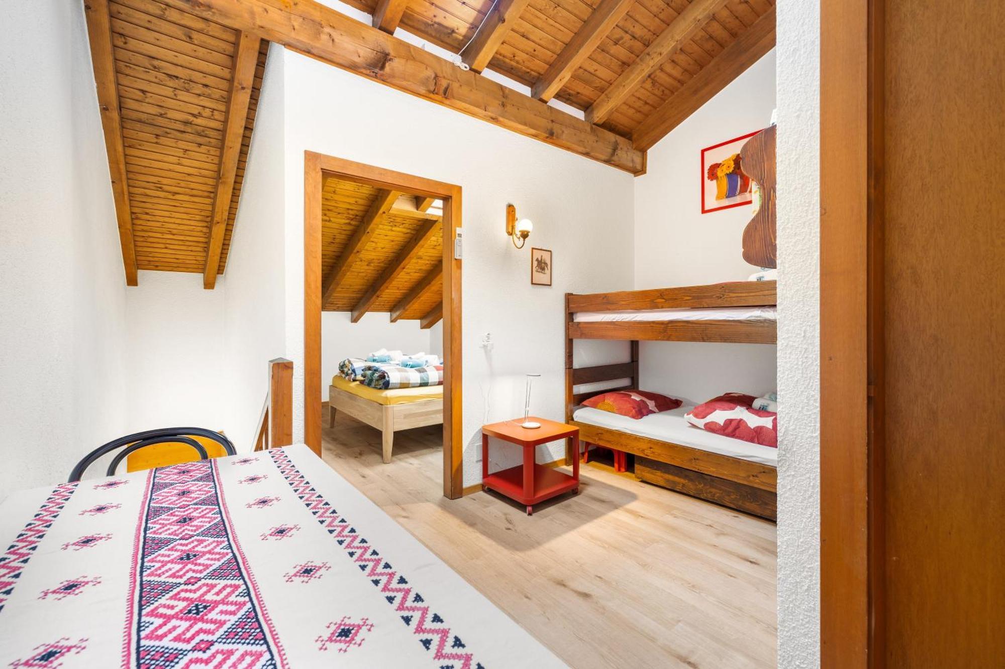 Duplex Cosy Aux Bains De Saillon Apartment Bagian luar foto